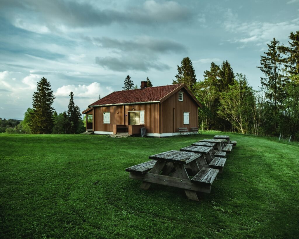 Build a Besser Block Bench & Landscape Around It